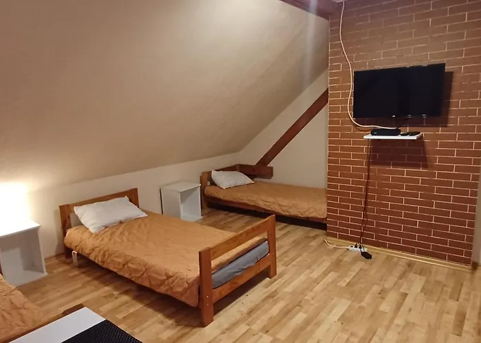 게스트하우스 Modrzewie 미에드지레시