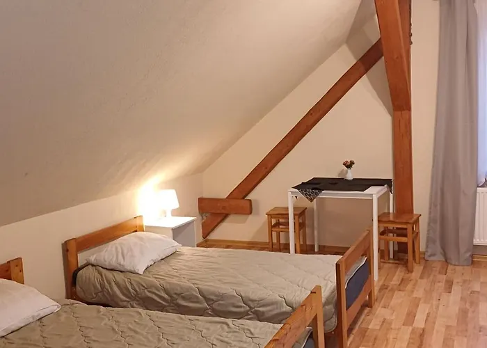 게스트하우스 Modrzewie